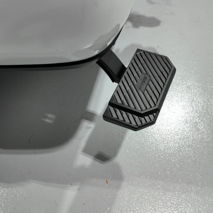 Dodge Ram 2500/3500 (2019-2025) Retractable Bed Step