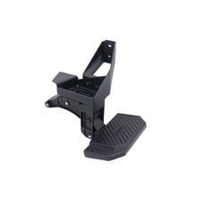 Chevy Silverado/GMC Sierra 1500/2500/3500 (2007-2014)  Retractable Bed Step