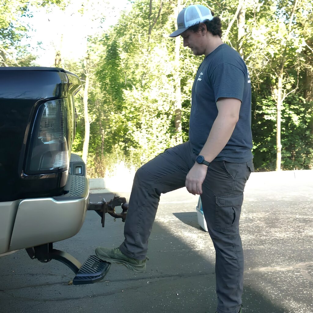 Dodge Ram 2500/3500 (2010-2018) Retractable Bed Step