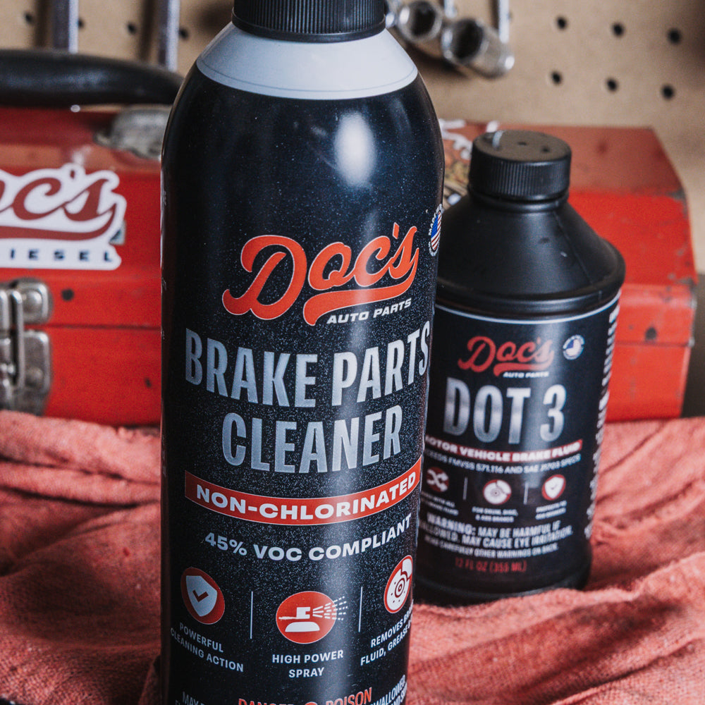 Doc's Auto Parts Brake DOT 3 Fluid + Cleaner Kit