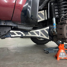 05-22 Ford Super Duty Radius Arm Overlays