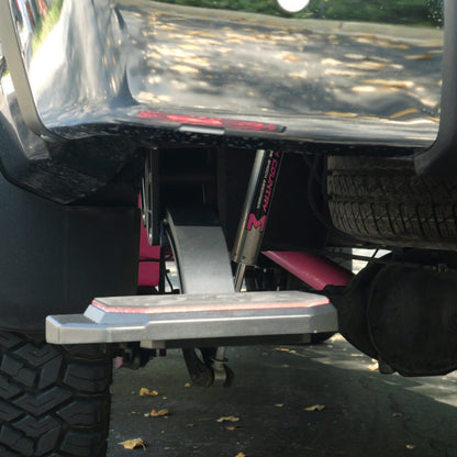 Chevy Silverado/GMC Sierra 1500/2500/3500 (2007-2014)  Retractable Bed Step