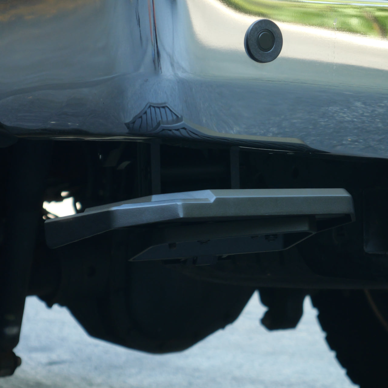 Ford Super Duty F-250/F-350 (2017-2022) Retractable Bed Step